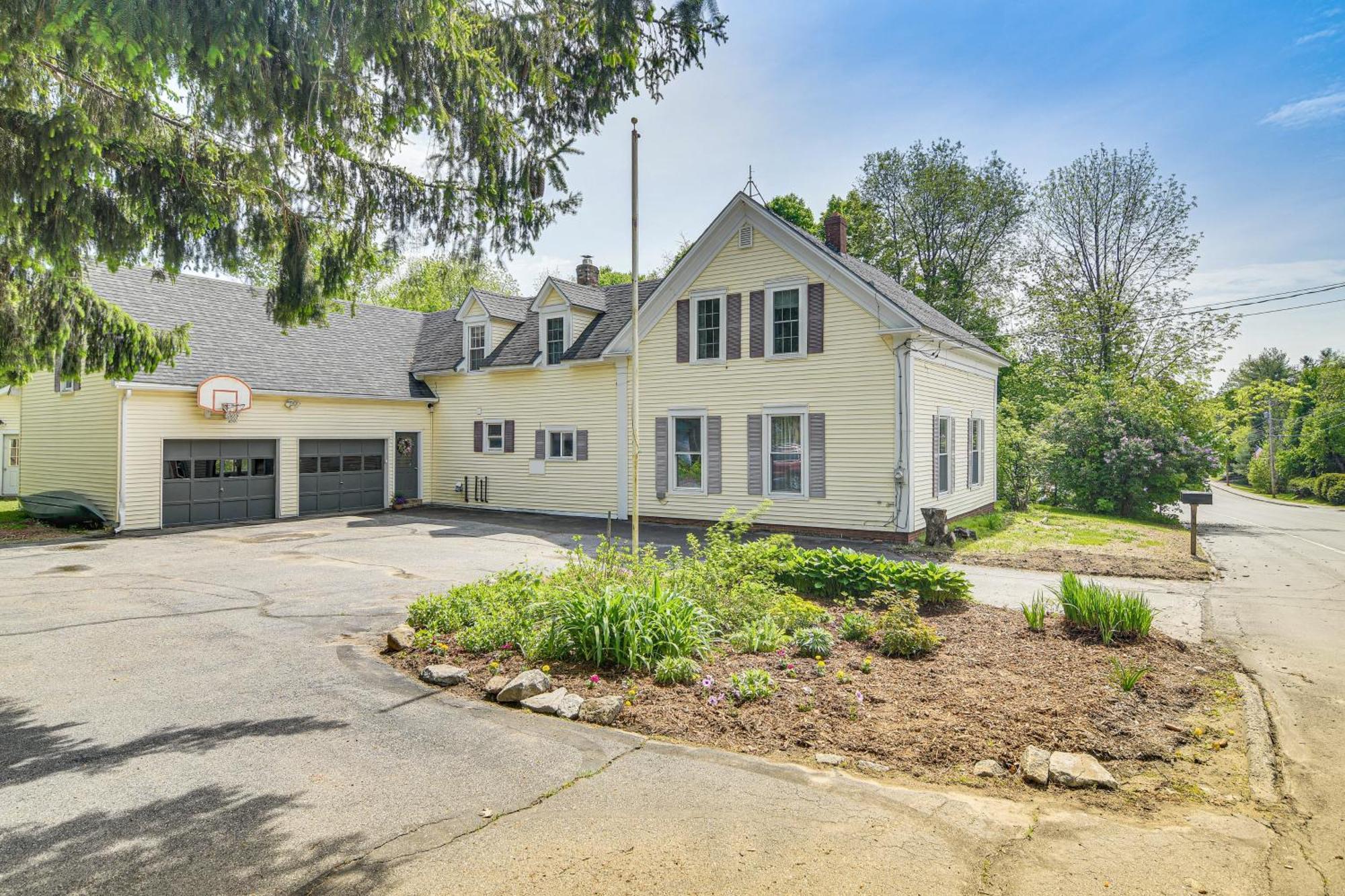 Charming Wilton Vacation Rental With Fire Pit Exterior photo